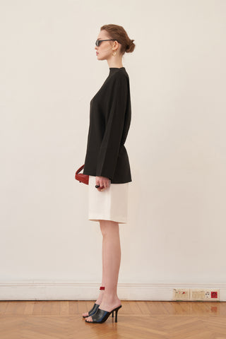 Manşet Detaylı Siyah Keten Bluz